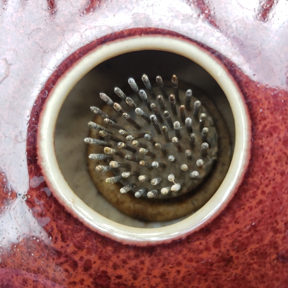 Coyote Roadhouse Ikebana Square Floral Pin Frog Vase - Red - Picture 4 of 12